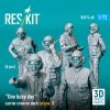 RESKIT RSF72-0068 One busy day carrier crew on deck (scene 1) (6 pcs) (3D Printed) (1/72)